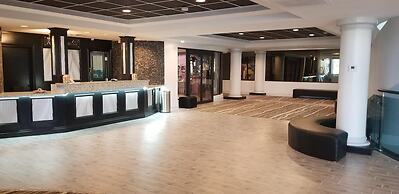 Regalia Hotel & Conference Center