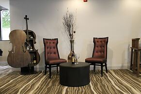 Regalia Hotel & Conference Center