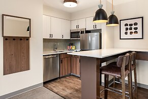 Staybridge Suites MPLS-Maple Grove/Arbor Lakes by IHG