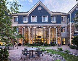 Staybridge Suites MPLS-Maple Grove/Arbor Lakes by IHG