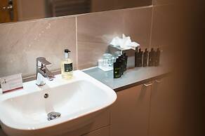 The Knight Residence Apartments by Mansley