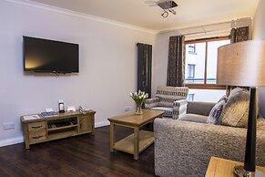 The Knight Residence Apartments by Mansley
