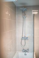 The Knight Residence Apartments by Mansley