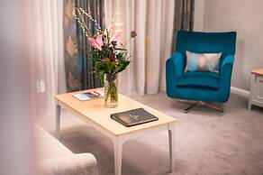 The Knight Residence Apartments by Mansley