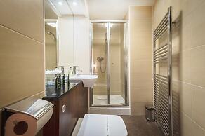 The Knight Residence Apartments by Mansley