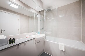 The Knight Residence Apartments by Mansley