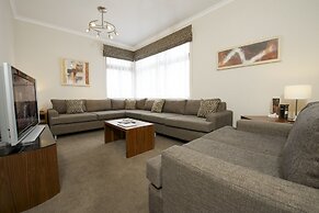 The Knight Residence Apartments by Mansley