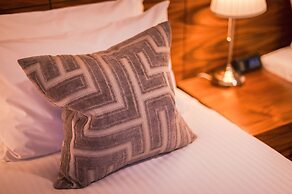 The Knight Residence Apartments by Mansley