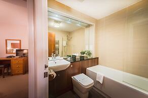 The Knight Residence Apartments by Mansley