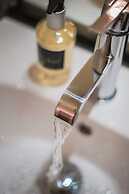 The Knight Residence Apartments by Mansley