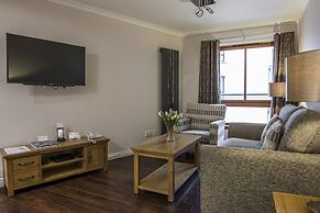 The Knight Residence Apartments by Mansley