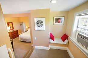 Inn at Occidental