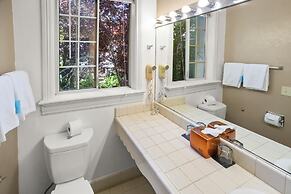 Inn at Occidental