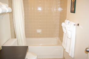 Waterton Lakes Lodge Resort