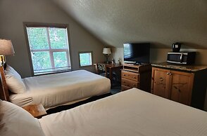 Waterton Lakes Lodge Resort