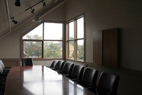 Waterton Lakes Lodge Resort