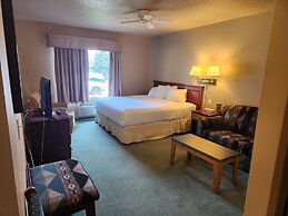 Waterton Lakes Lodge Resort