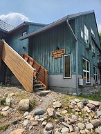 Waterton Lakes Lodge Resort