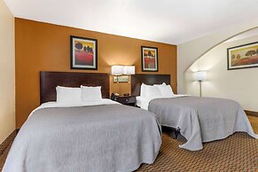 Quality Inn & Suites Wichita Falls I-44