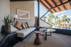 Thompson Zihuatanejo, A Beach Resort, by Hyatt