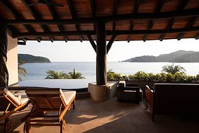 Thompson Zihuatanejo, A Beach Resort, by Hyatt