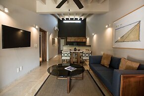 Thompson Zihuatanejo, A Beach Resort, by Hyatt