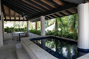 Thompson Zihuatanejo, A Beach Resort, by Hyatt