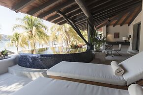 Thompson Zihuatanejo, A Beach Resort, by Hyatt