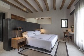 Thompson Zihuatanejo, A Beach Resort, by Hyatt