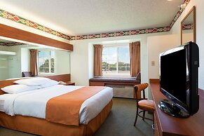 Microtel Inn & Suites by Wyndham Pueblo