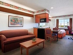Microtel Inn & Suites by Wyndham Pueblo