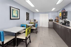 Baymont by Wyndham Brunswick GA