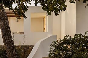 Minos Beach Art Hotel, a Member of Design Hotels