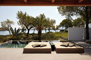 Minos Beach Art Hotel, a Member of Design Hotels