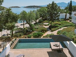 Minos Beach Art Hotel, a Member of Design Hotels