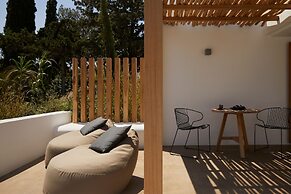 Minos Beach Art Hotel, a Member of Design Hotels