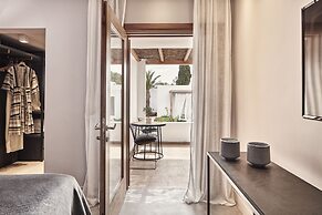 Minos Beach Art Hotel, a Member of Design Hotels