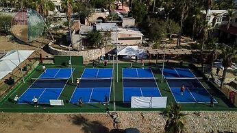 Buena Vista Oceanfront & Hot Springs Resort