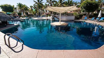 Buena Vista Oceanfront & Hot Springs Resort