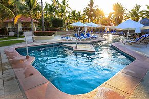 Buena Vista Oceanfront & Hot Springs Resort