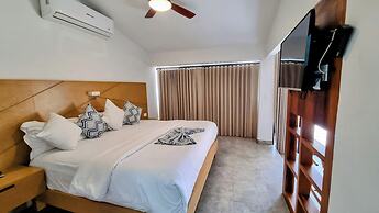 Buena Vista Oceanfront & Hot Springs Resort