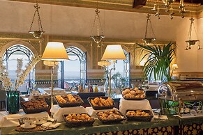 Hotel Alhambra Palace
