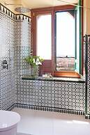 Alhambra Palace Hotel