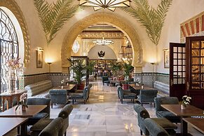 Hotel Alhambra Palace