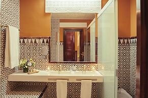 Alhambra Palace Hotel