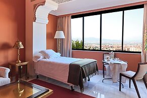 Alhambra Palace Hotel
