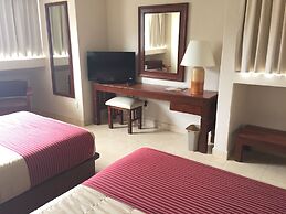 Hotel Fortin Plaza