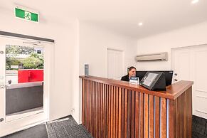 MainStay Suites Kew