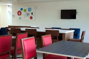 Holiday Inn Express & Suites Wilson-Downtown by IHG