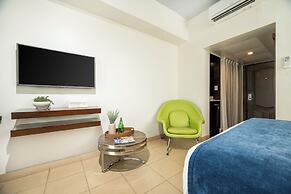 Windward Passage Hotel